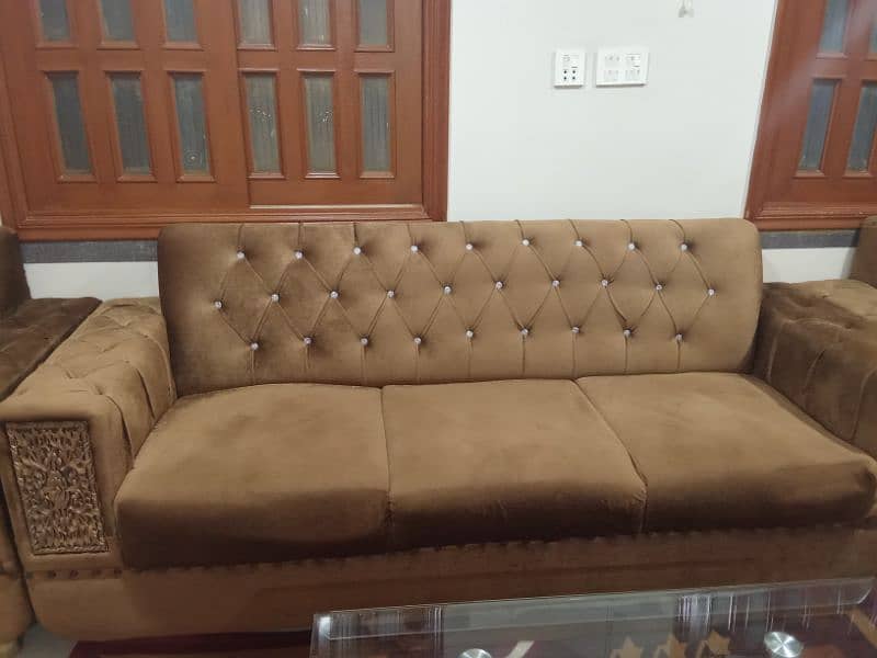 7 seater sofa set. 2