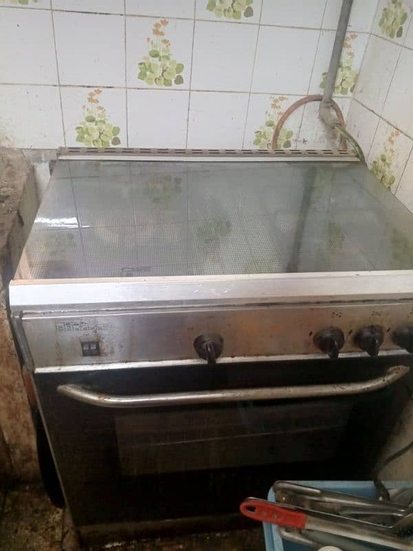 cooking range with stove top and oven for sale in good condition 1