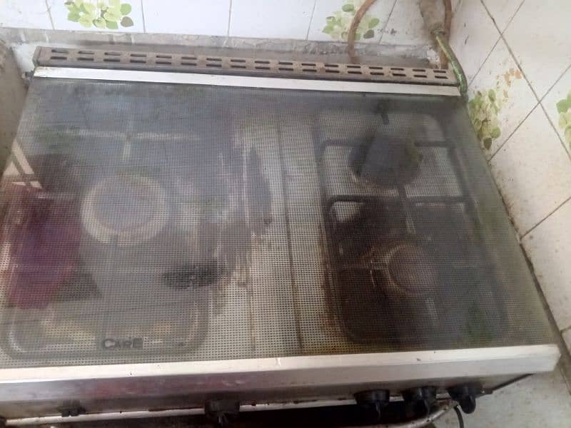 cooking range with stove top and oven for sale in good condition 2