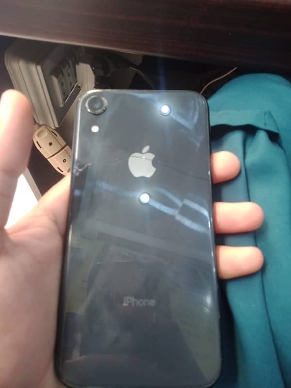 iPhone XR (job 64GB) 1