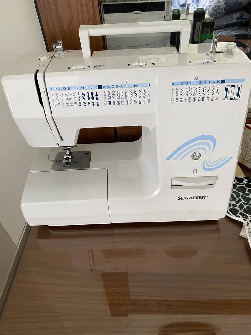 Like new silver crest sewing machine pls text or what's app 2