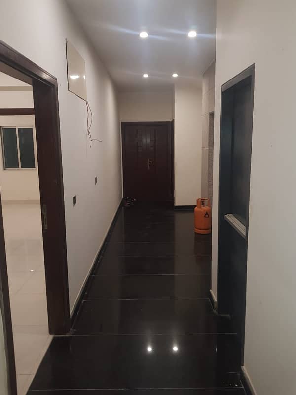 FLAT FOR SALE 4