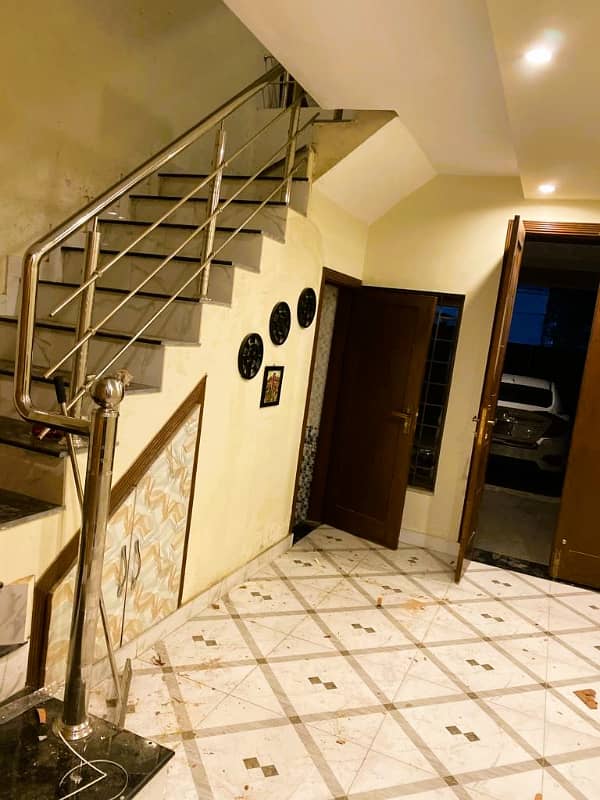 9 Marla House for Sale in D Block Johar Town Lahore 2