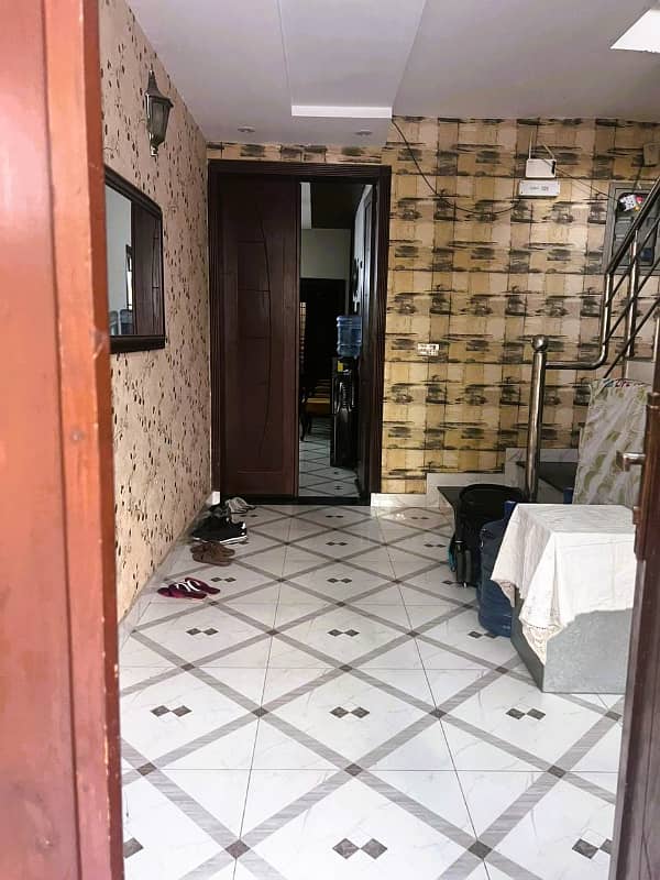 9 Marla House for Sale in D Block Johar Town Lahore 8