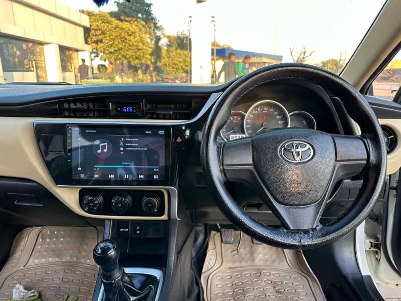 Toyota Corolla GLI 2018 13