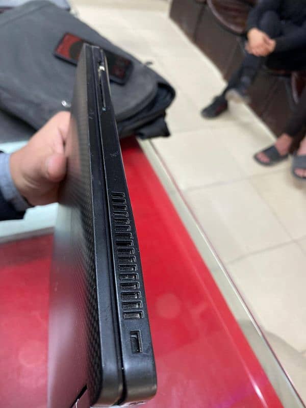 Dell Laptop 3