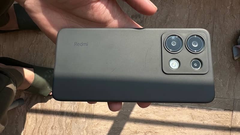 Redmi note 13 ( 8gb - 256gb) only Charger and phone 5