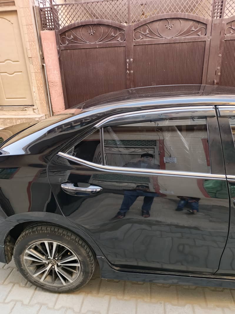 Toyota Corolla Altis 2018 3