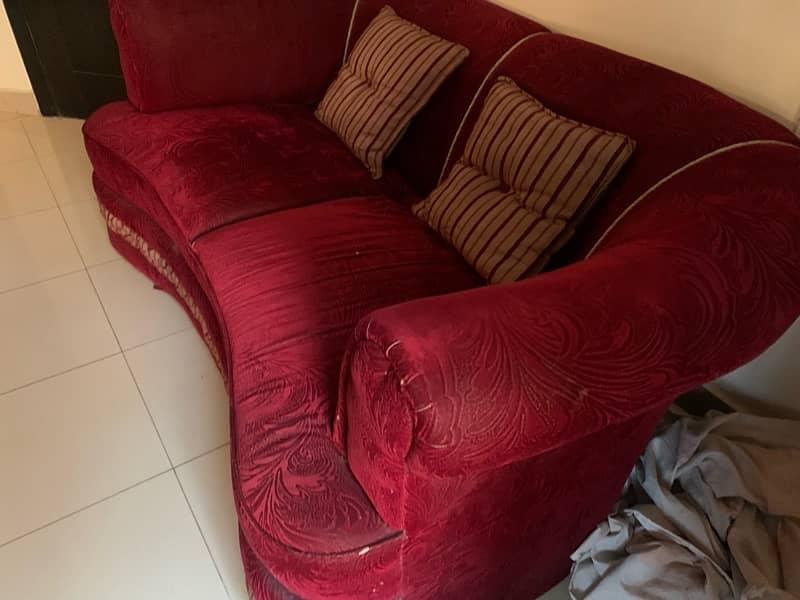 2 Seater Red Design Sofa (original pics) 2