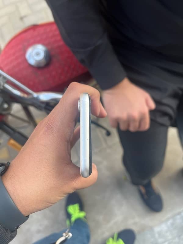 Iphone xr 64gb non pta Factory unlock 3