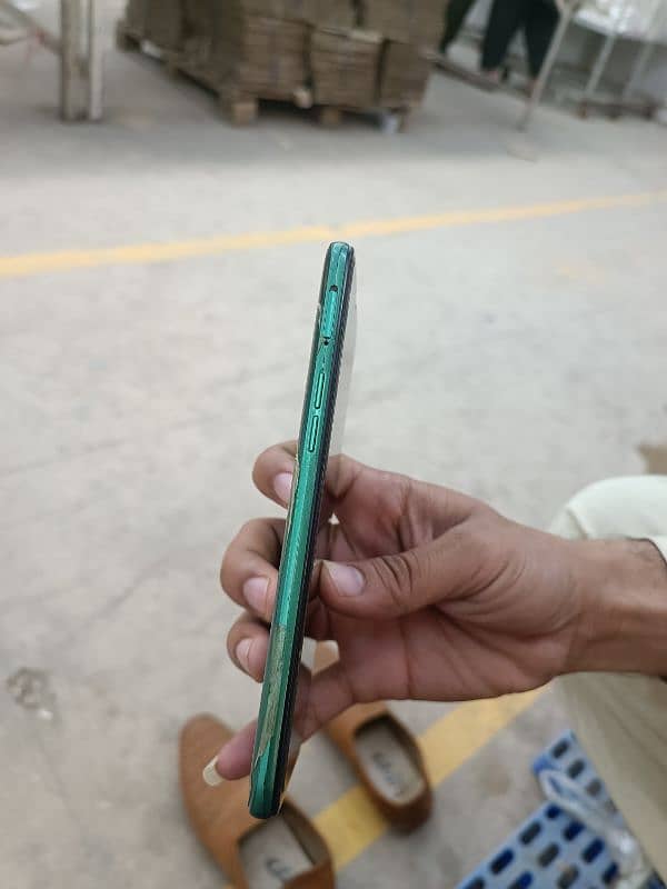 realme 5i box he charger kharab ho gaya 10by10 condition 1