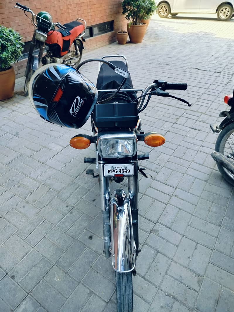 Want to sell my Honda cg 125 Karachi reg 1