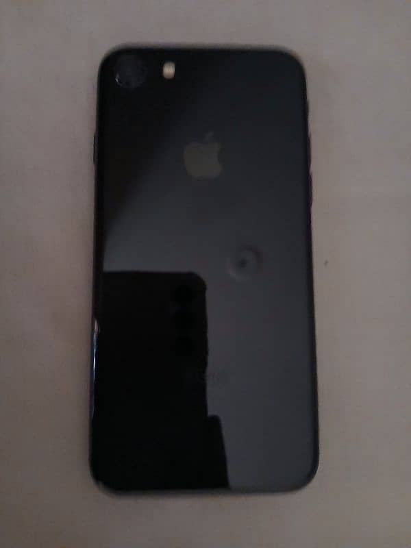 APPLE IPHONE 7 PERFECT CONDITION NO SCAM GENUINE SALER 1