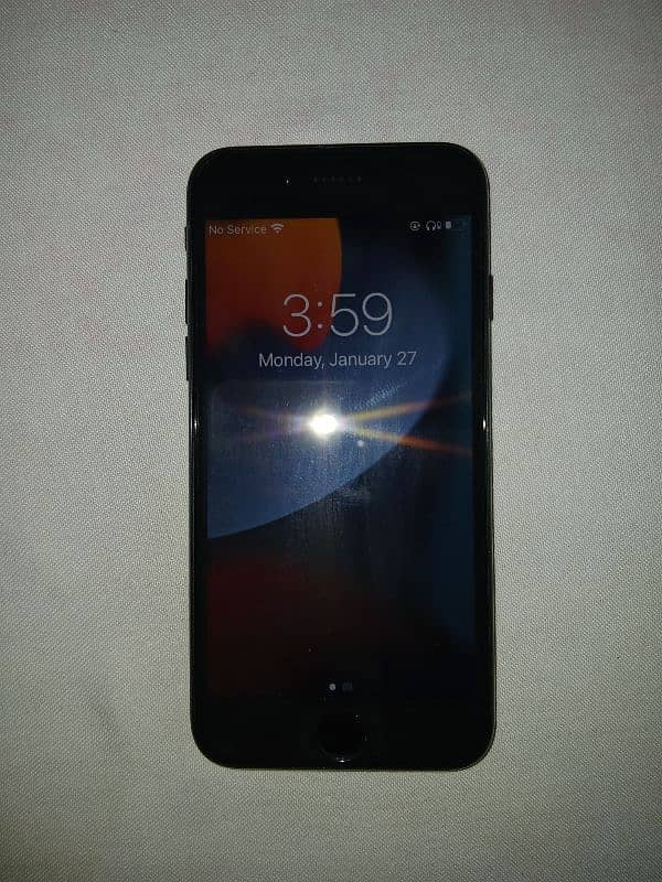 APPLE IPHONE 7 PERFECT CONDITION NO SCAM GENUINE SALER 3