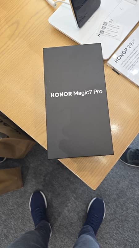 Honor magic 7 pro with  orignal watch and earbuds 9