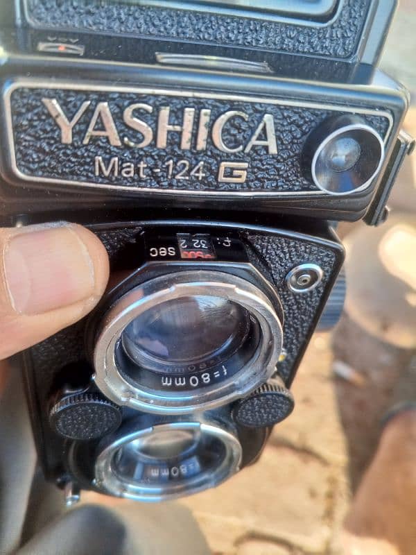 Yashic a mat 124 camera 2