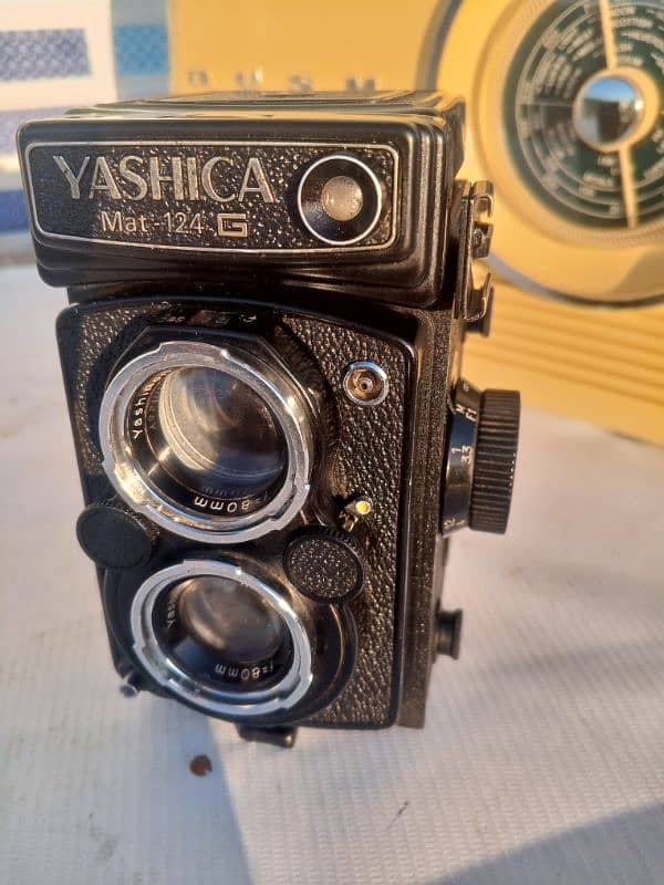 Yashic a mat 124 camera 14