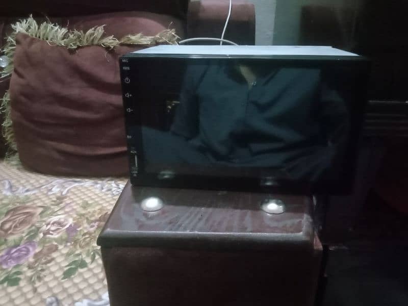 car LCD  touch +remorat good condition 10/10 2