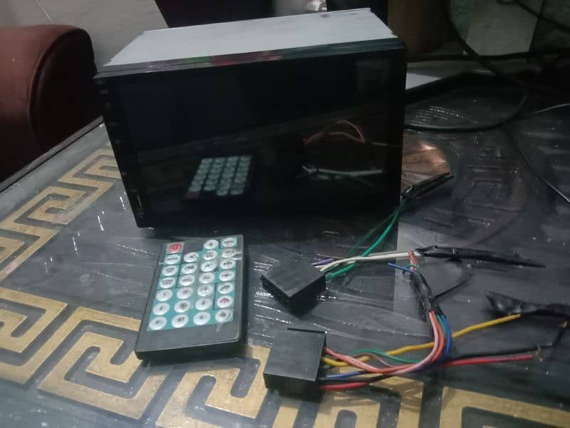 car LCD  touch +remorat good condition 10/10 3