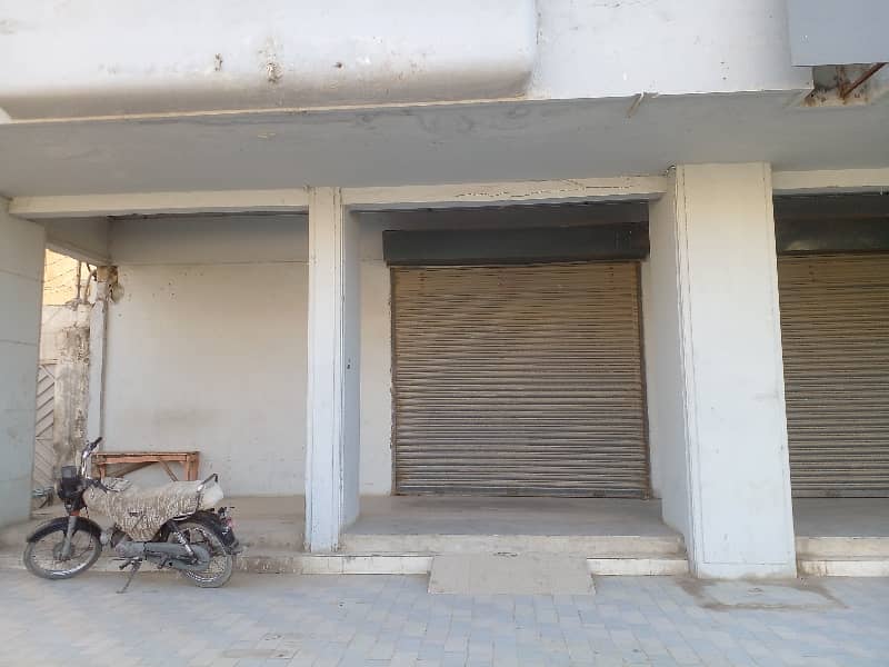 Ideal Prime Location Shop In Karachi Available For Rs. 1000000 2