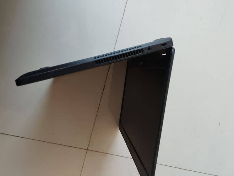 Dell Latitude e5450 i5 5th gen 9