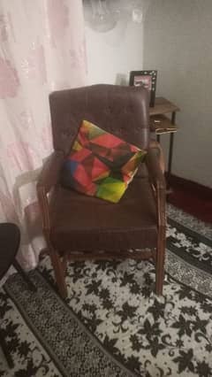 2 chair with cousin computer table for sell