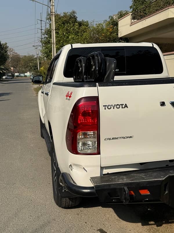 Toyota Hilux 2018 10