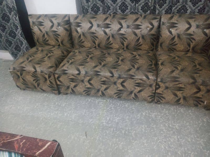 Sofa set 3 piece. 4