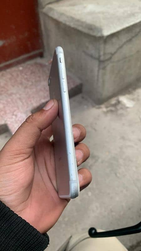 iphone 7 all ok only battery change finger on panel genuine 2