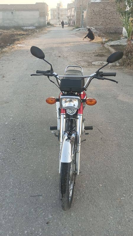 Honda 125 model 2022 looking like new no mechanical work just 4