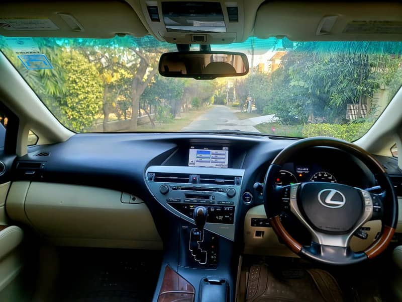 Lexus RX 450h Hybrid 2012 8