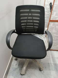 Office Chairs Available In quantity