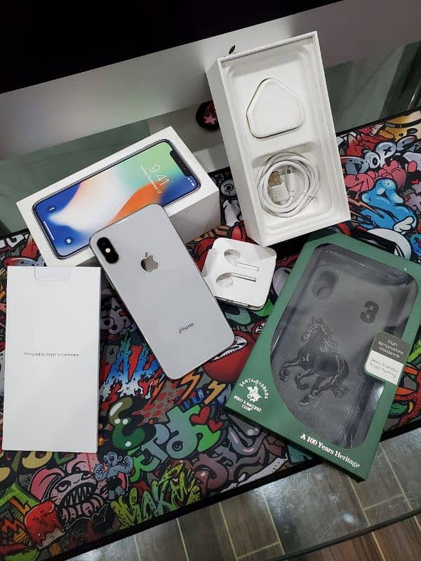 I phone x PTA approved 256gb with box lush condition sale in LHR. 9