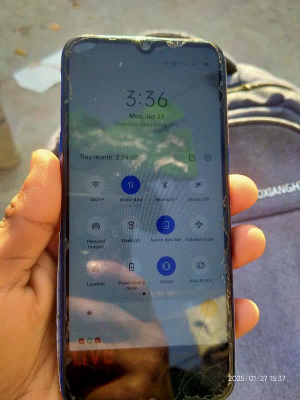 Realme 5 (good condition) 4/64gb urgently sale at low rate 1