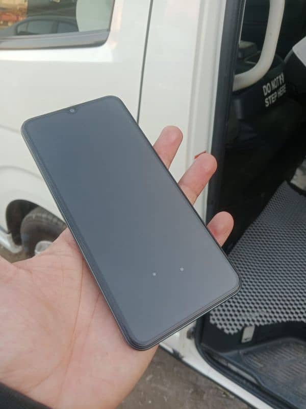 vivo y17s 2