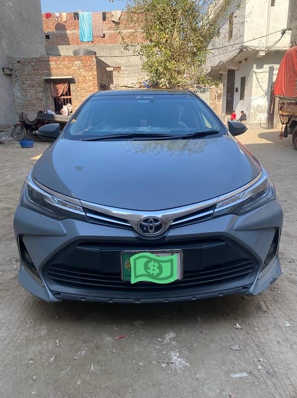 Toyota Altis Grande 2018 1