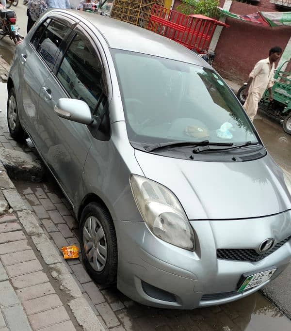 Toyota Vitz 2012 8