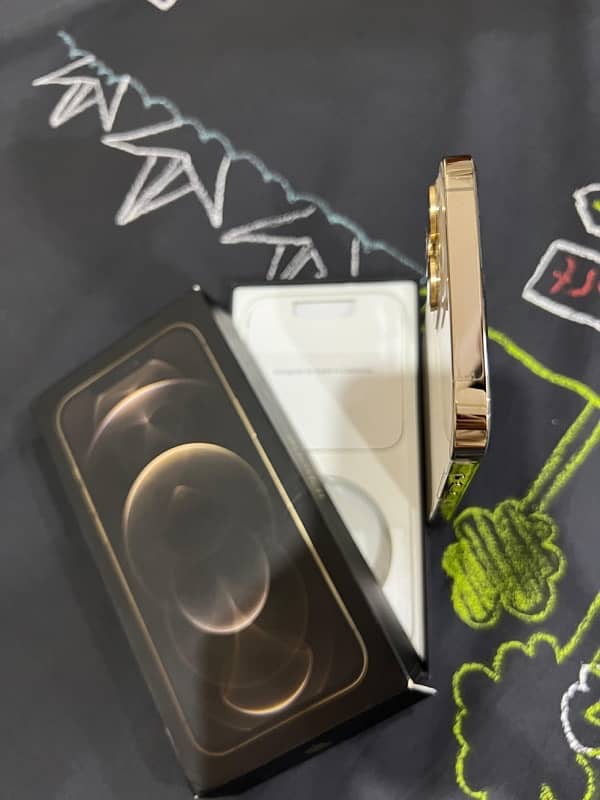 iPhone 12 Pro Max 128 GB PTA Approved 10