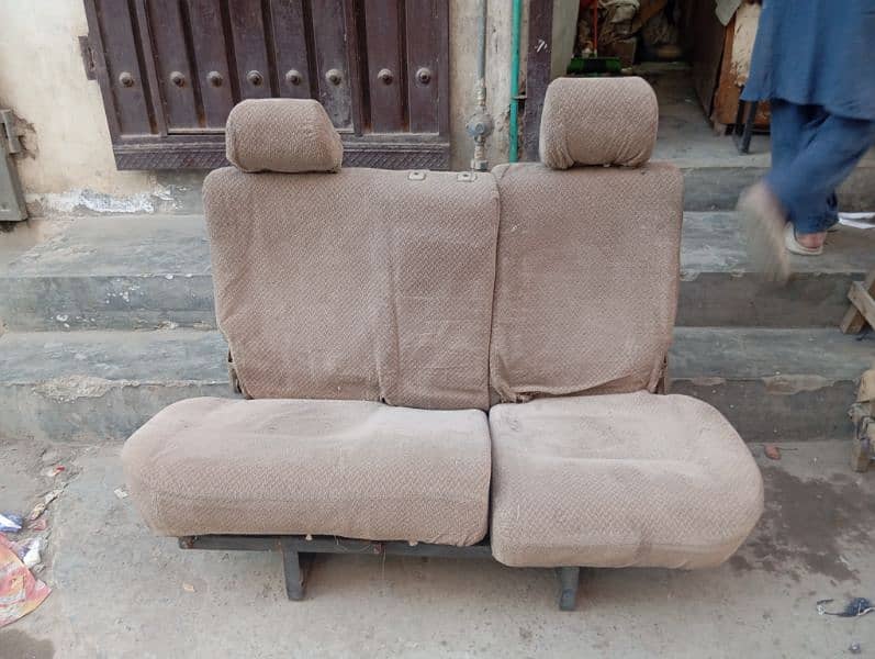 two used bolan sofa seats for sale 3