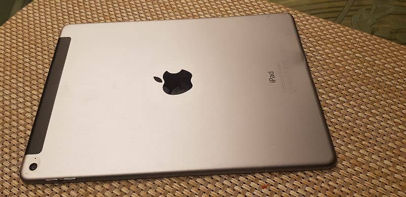 iPad Air 2 4