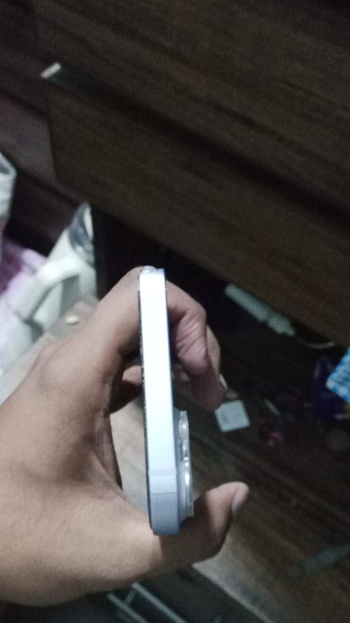 Apple iPhone 14 plus 3