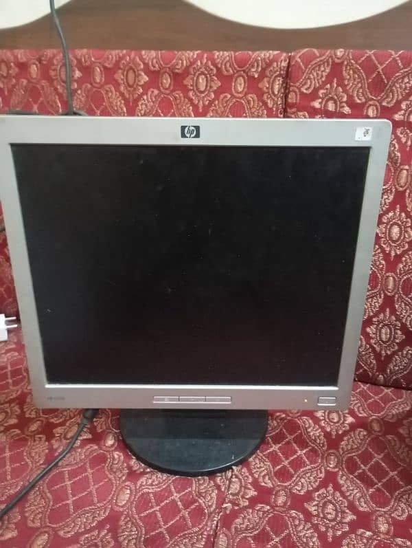 HP L1706 LCD 0