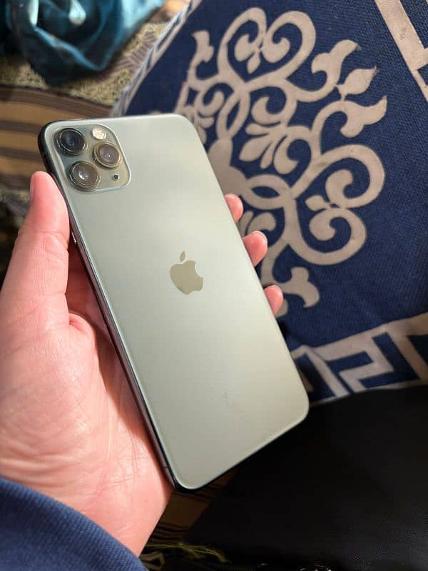 iPhone 11 pro max 4