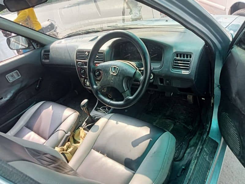 Honda Civic EXi 2001 3