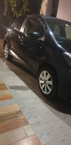 Toyota Vitz 2012