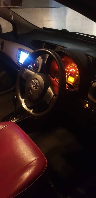 Toyota Vitz 2012 5