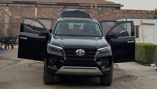 Toyota Fortuner V 2021