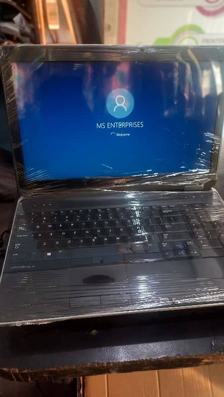 Dell latitude 6540 1