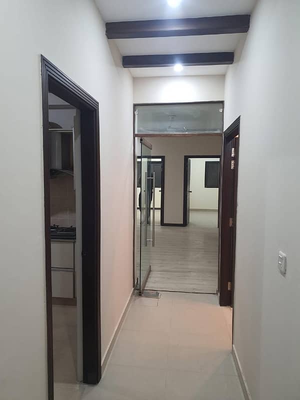 3 Bedroom Apartment Available For Rent In G11 3