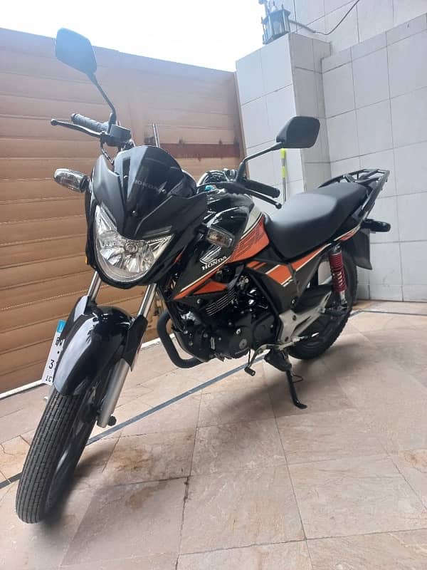 Honda CB150F 4